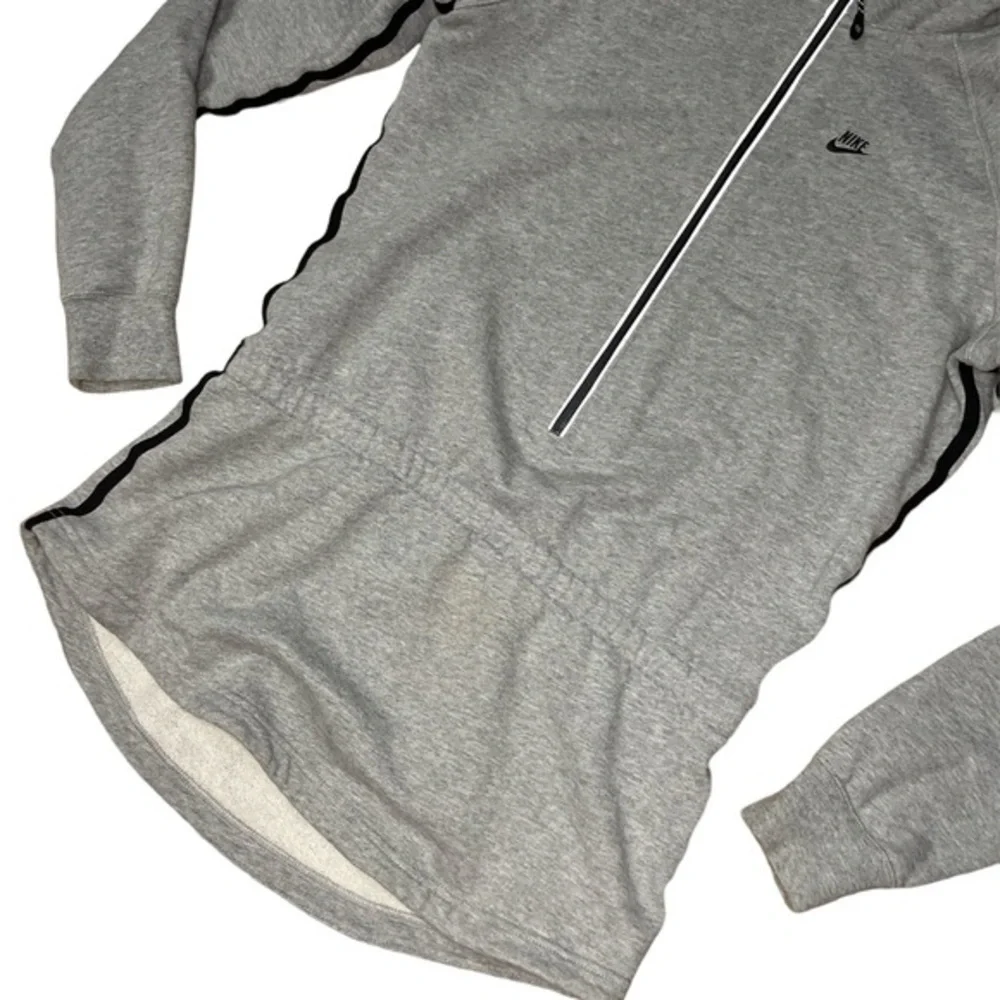 Nike AW 77 Women's Hoody Hoodie Medium Jacket Grey Pullover Sweater 437014-063‎